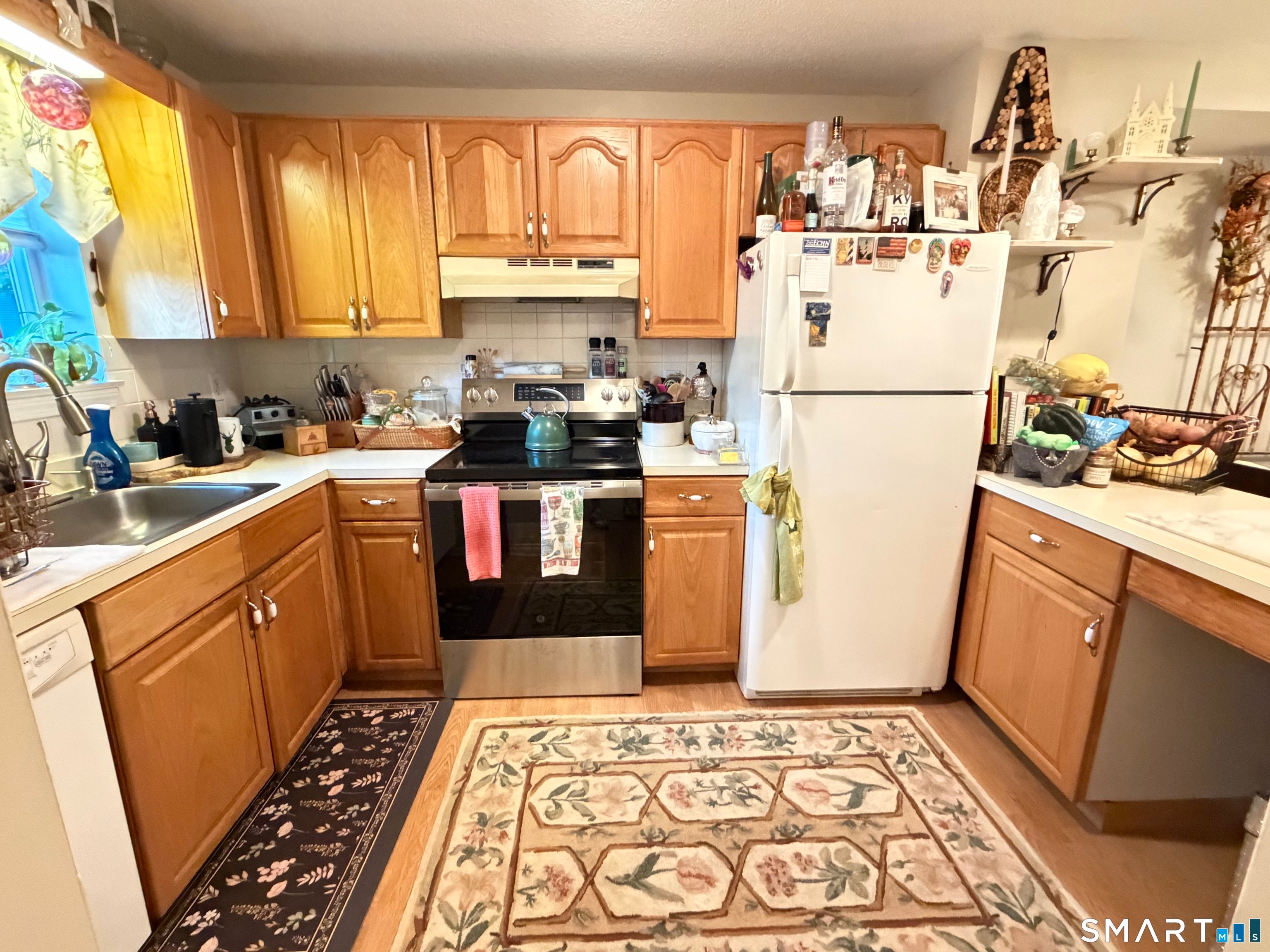 6 Stoneheights Drive 6