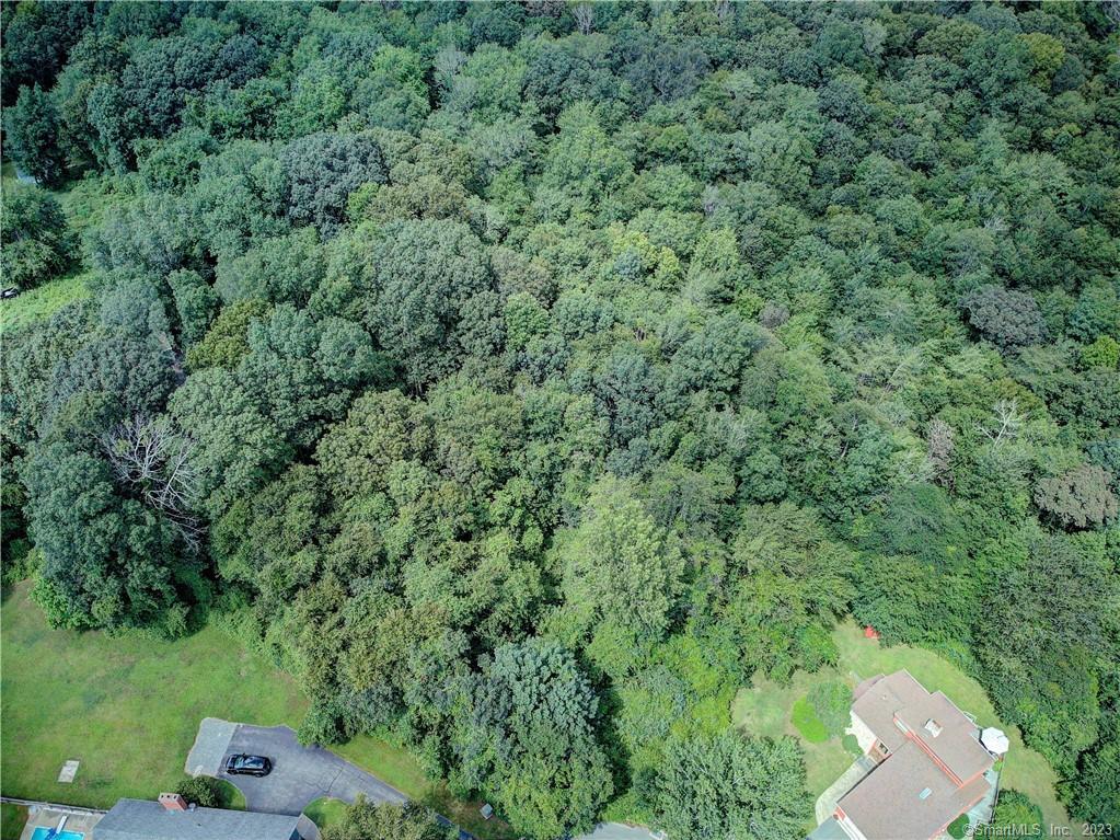 68 Mystic Meadow Lane, Groton, Connecticut image 3