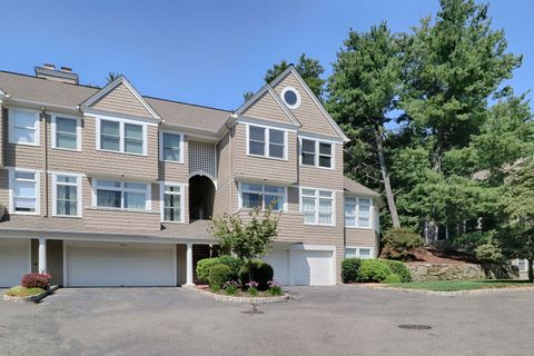 Condo For Sale - 972 S Pine Creek Road #972<br/> Fairfield, CT 06824