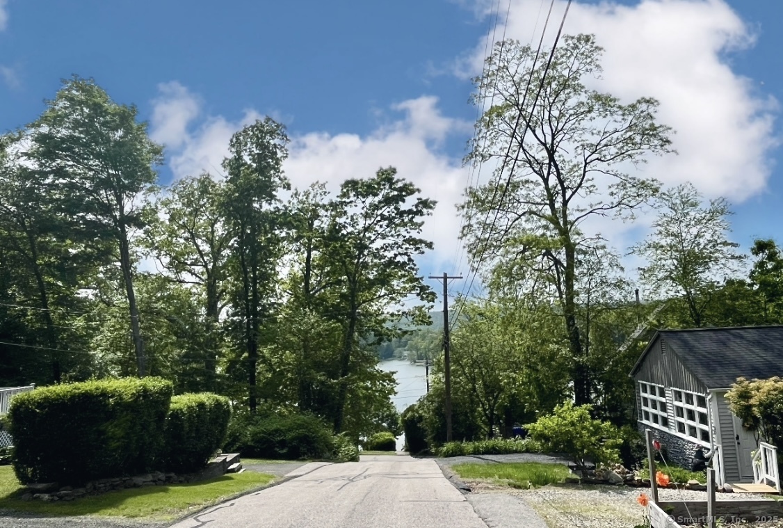 25 Mohawk Trail, East Hampton, Connecticut image 18