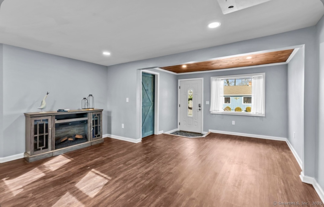 25 Mohawk Trail, East Hampton, Connecticut image 8