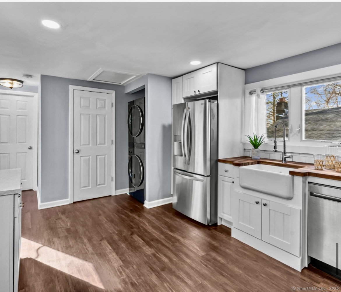 25 Mohawk Trail, East Hampton, Connecticut image 5