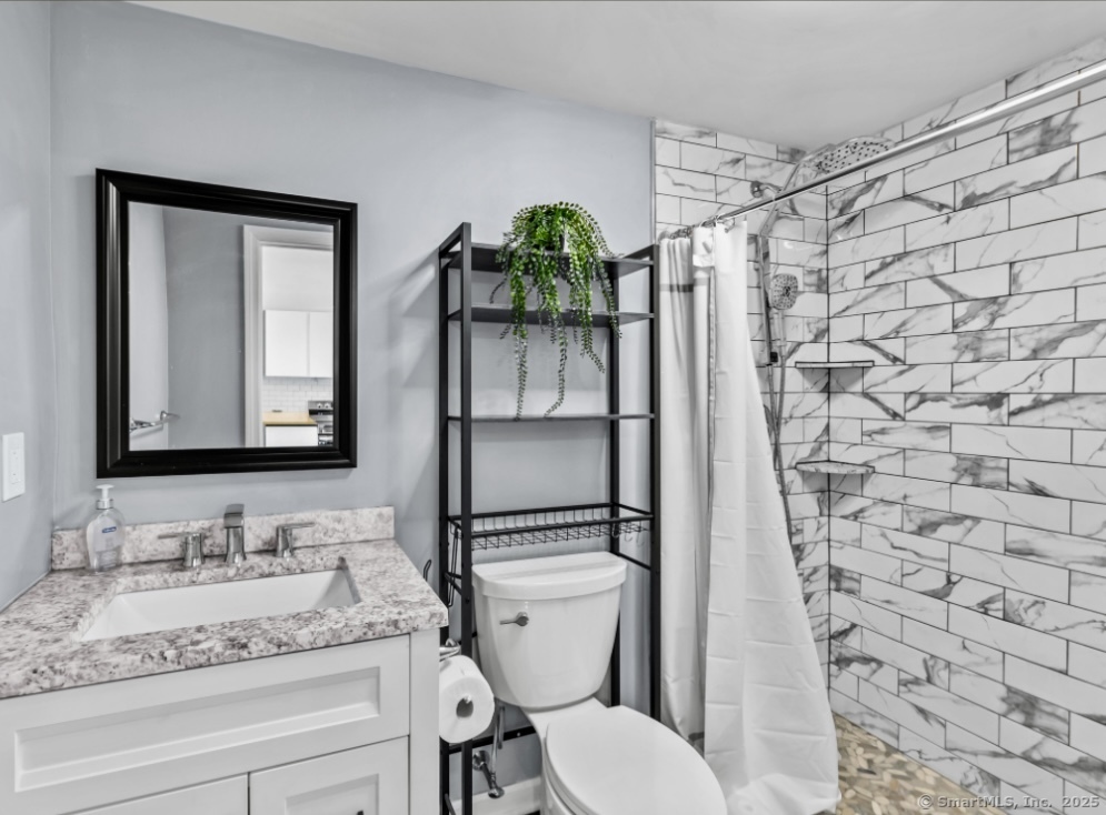 25 Mohawk Trail, East Hampton, Connecticut image 6