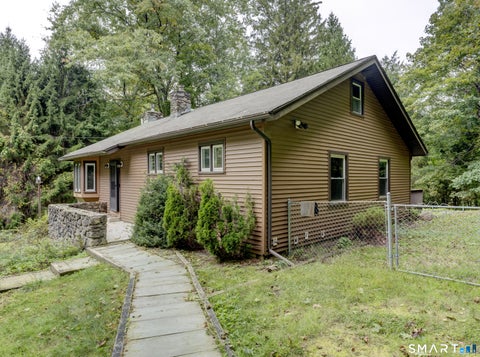 Photo of 326 West Street, Morris, CT 06763 (MLS # 24206234)
