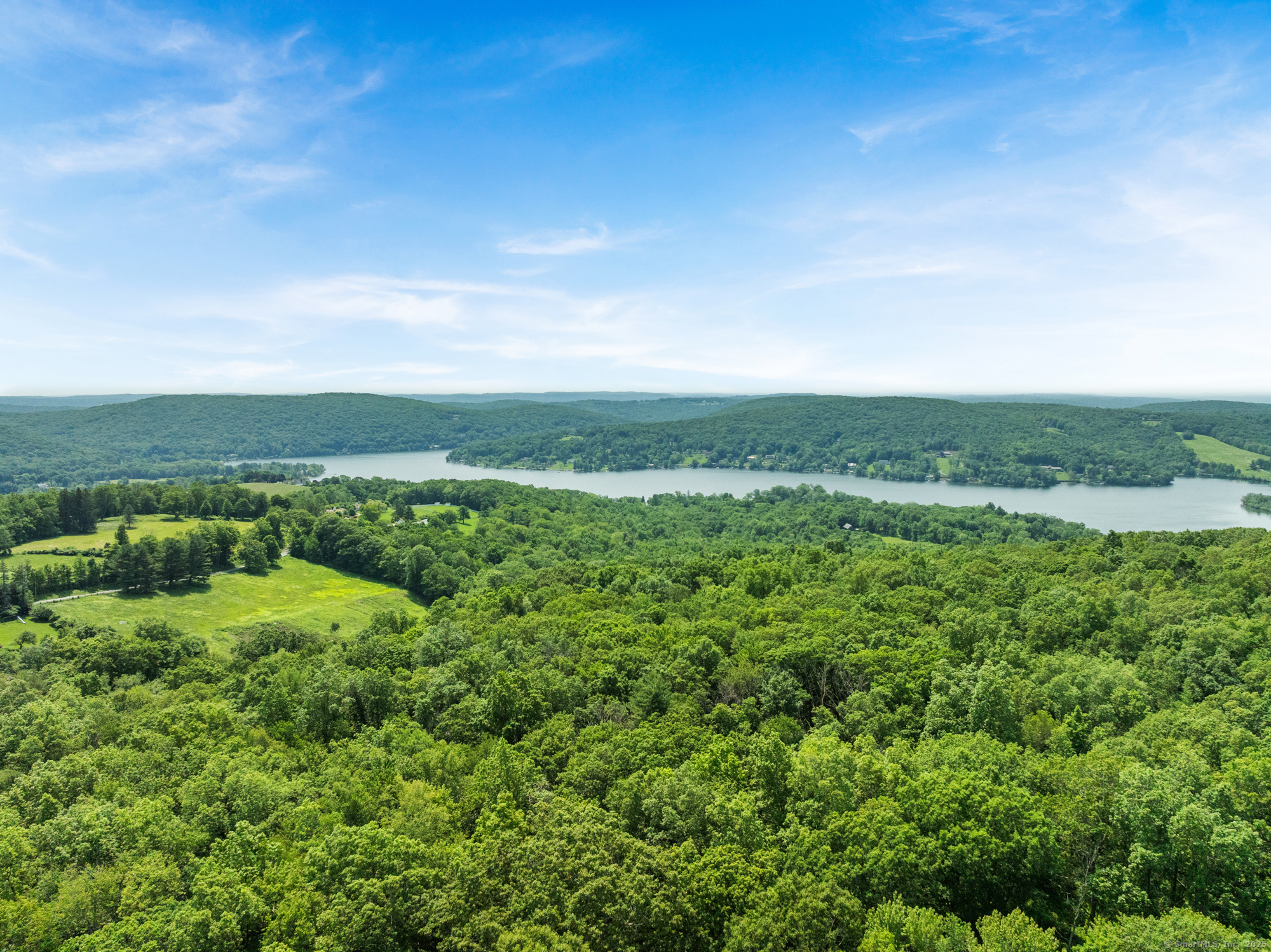 25 Mountain Lake Road