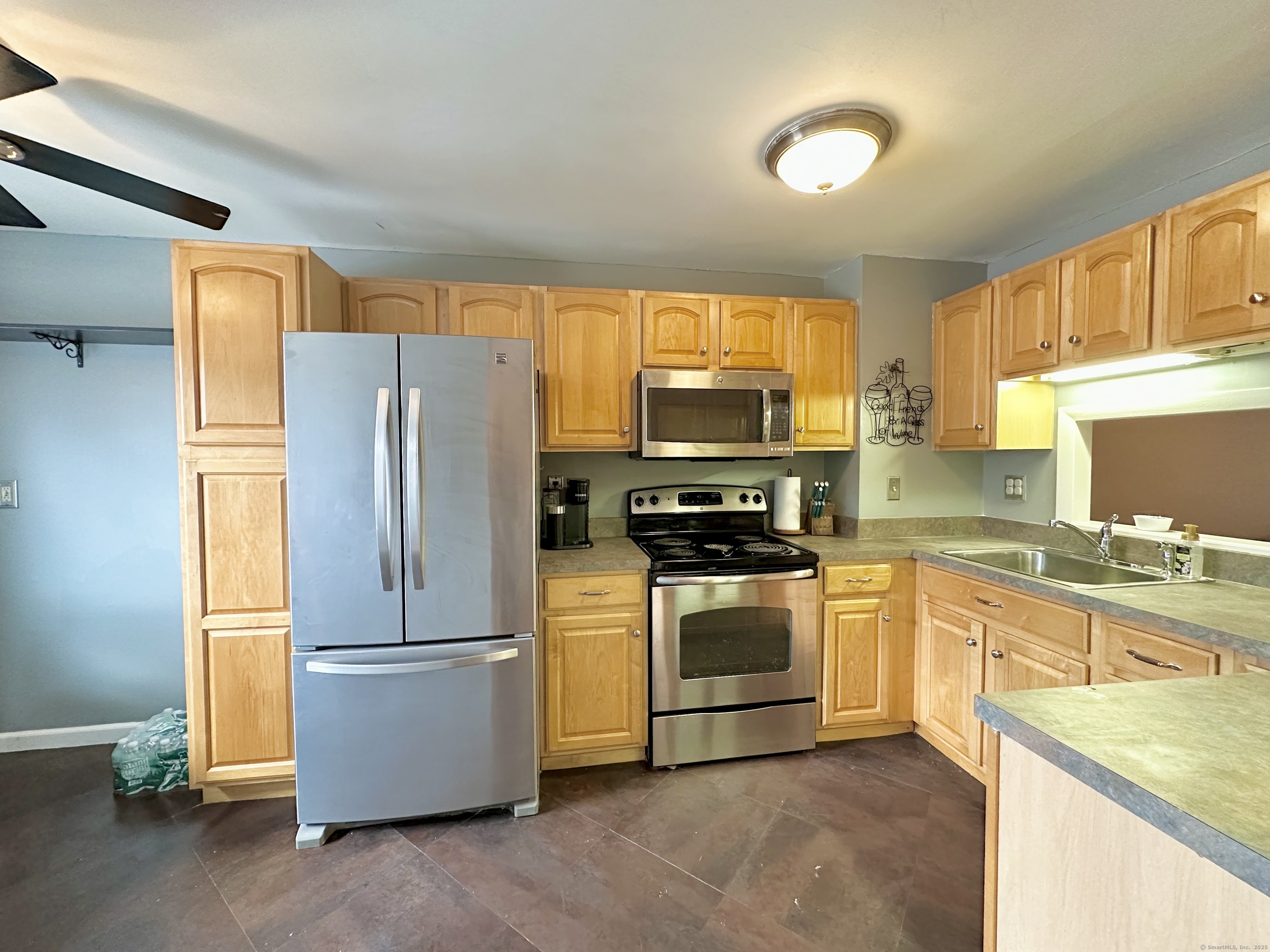 536 Shennecossett Road #G, Groton, Connecticut image 9