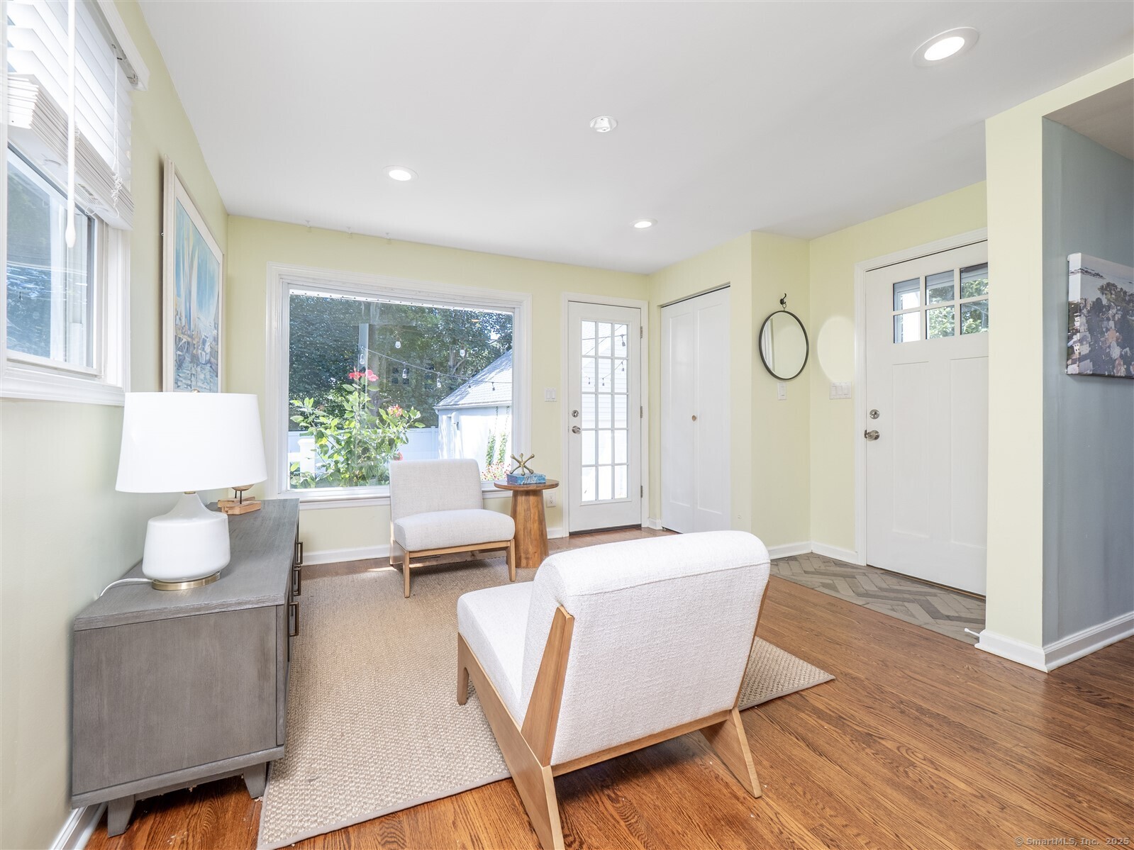 Norwalk, Connecticut 06854, United States, 3 Bedrooms Bedrooms, ,3 BathroomsBathrooms,Residential,Active,199545