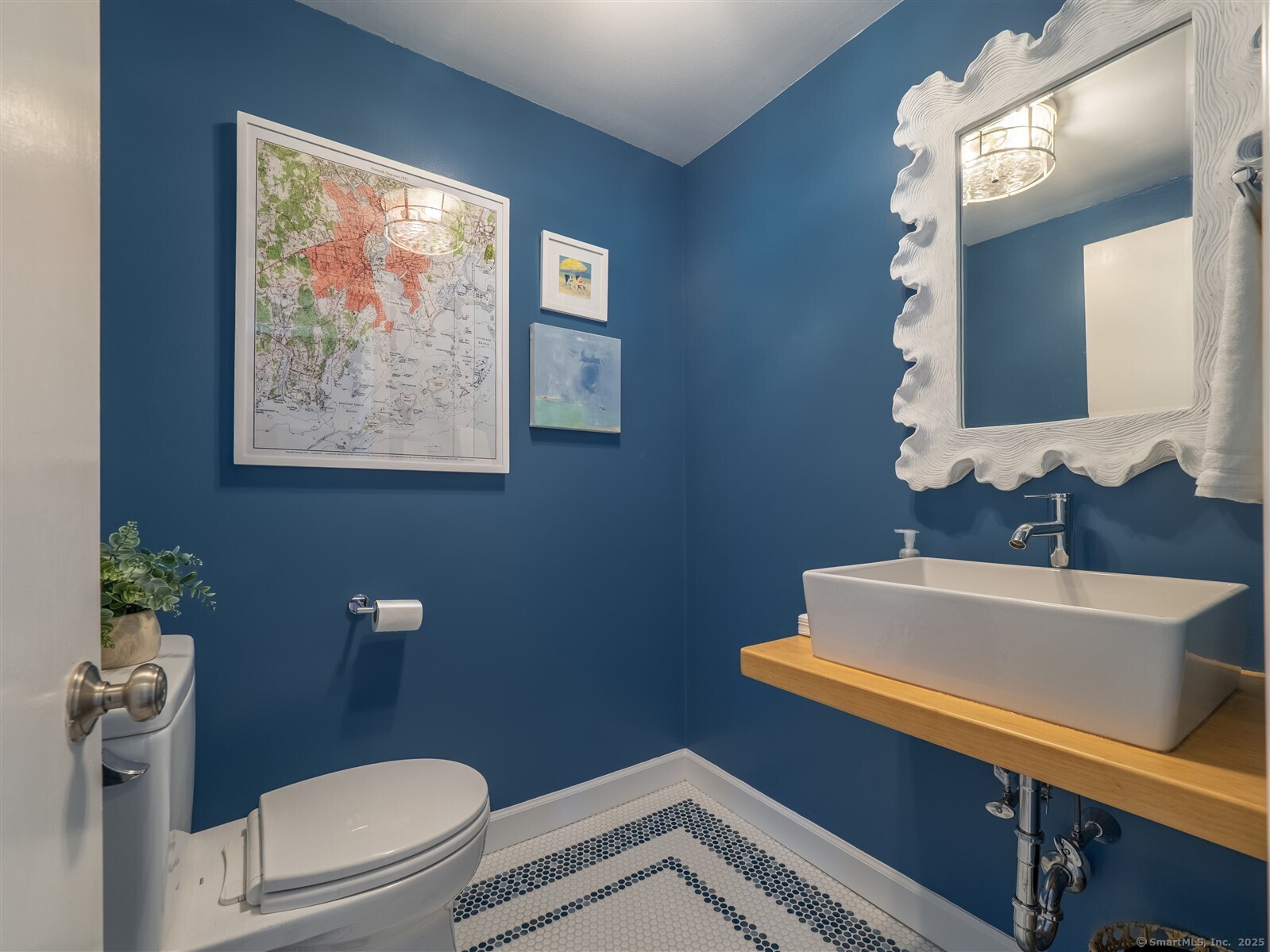 Norwalk, Connecticut 06854, United States, 3 Bedrooms Bedrooms, ,3 BathroomsBathrooms,Residential,Active,199545