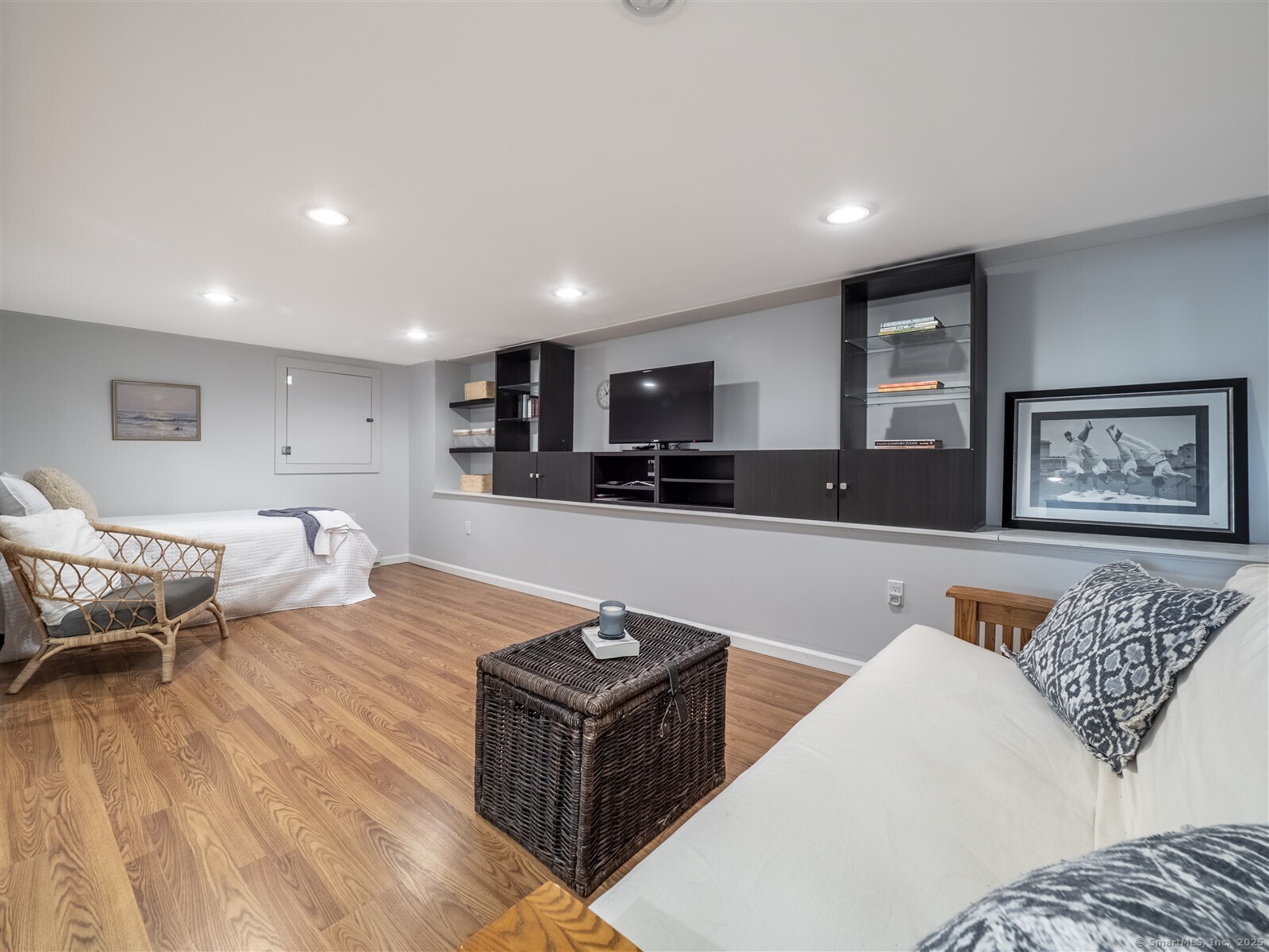 Norwalk, Connecticut 06854, United States, 3 Bedrooms Bedrooms, ,3 BathroomsBathrooms,Residential,Active,199545