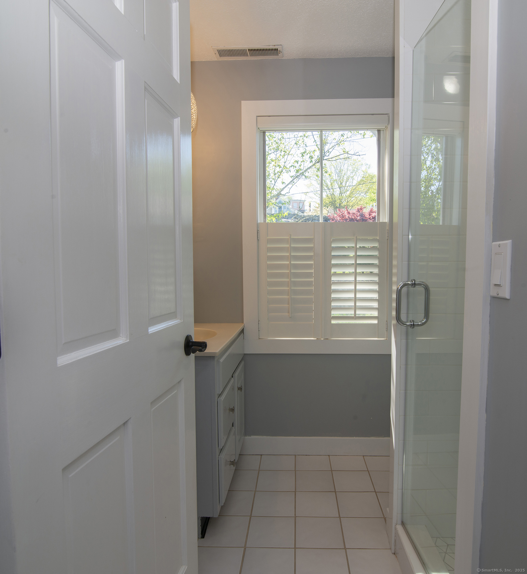 10 Bank Street, Groton, Connecticut image 24