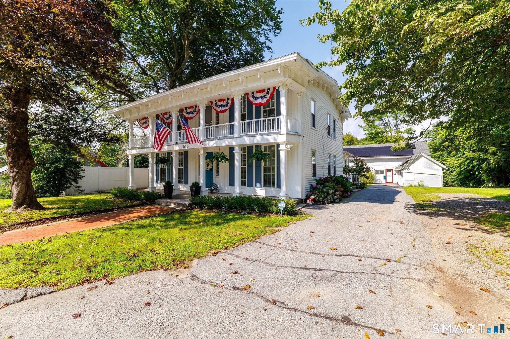 1015 North Road