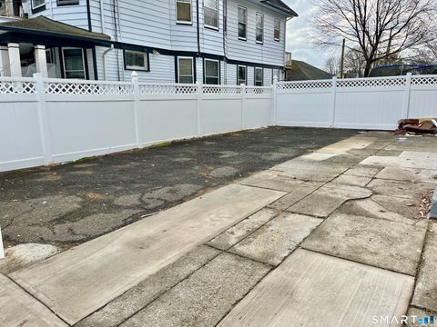 Tiny photo for 2449 North Avenue #3, Bridgeport, CT 06604 (MLS # 24148285)