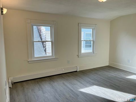 Tiny photo for 2449 North Avenue #3, Bridgeport, CT 06604 (MLS # 24148285)