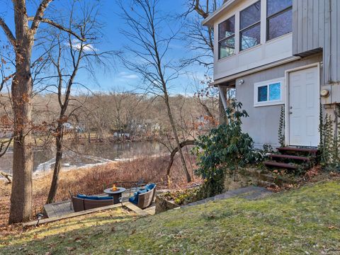 A home in Ledyard