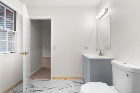 Tiny photo for 98 Crown Ridge #98, Newington, CT 06111 (MLS # 24153605)