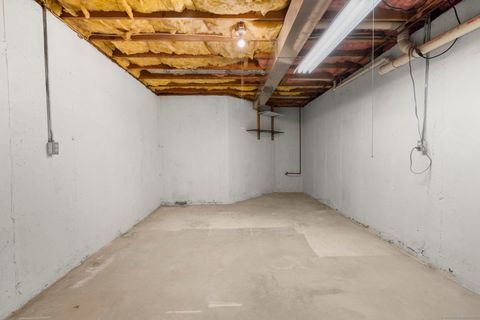 Tiny photo for 98 Crown Ridge #98, Newington, CT 06111 (MLS # 24153605)