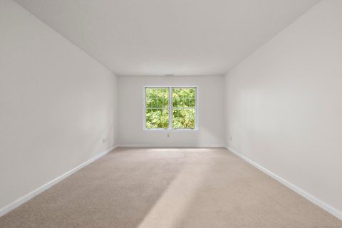 Tiny photo for 98 Crown Ridge #98, Newington, CT 06111 (MLS # 24153605)