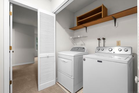 Tiny photo for 98 Crown Ridge #98, Newington, CT 06111 (MLS # 24153605)