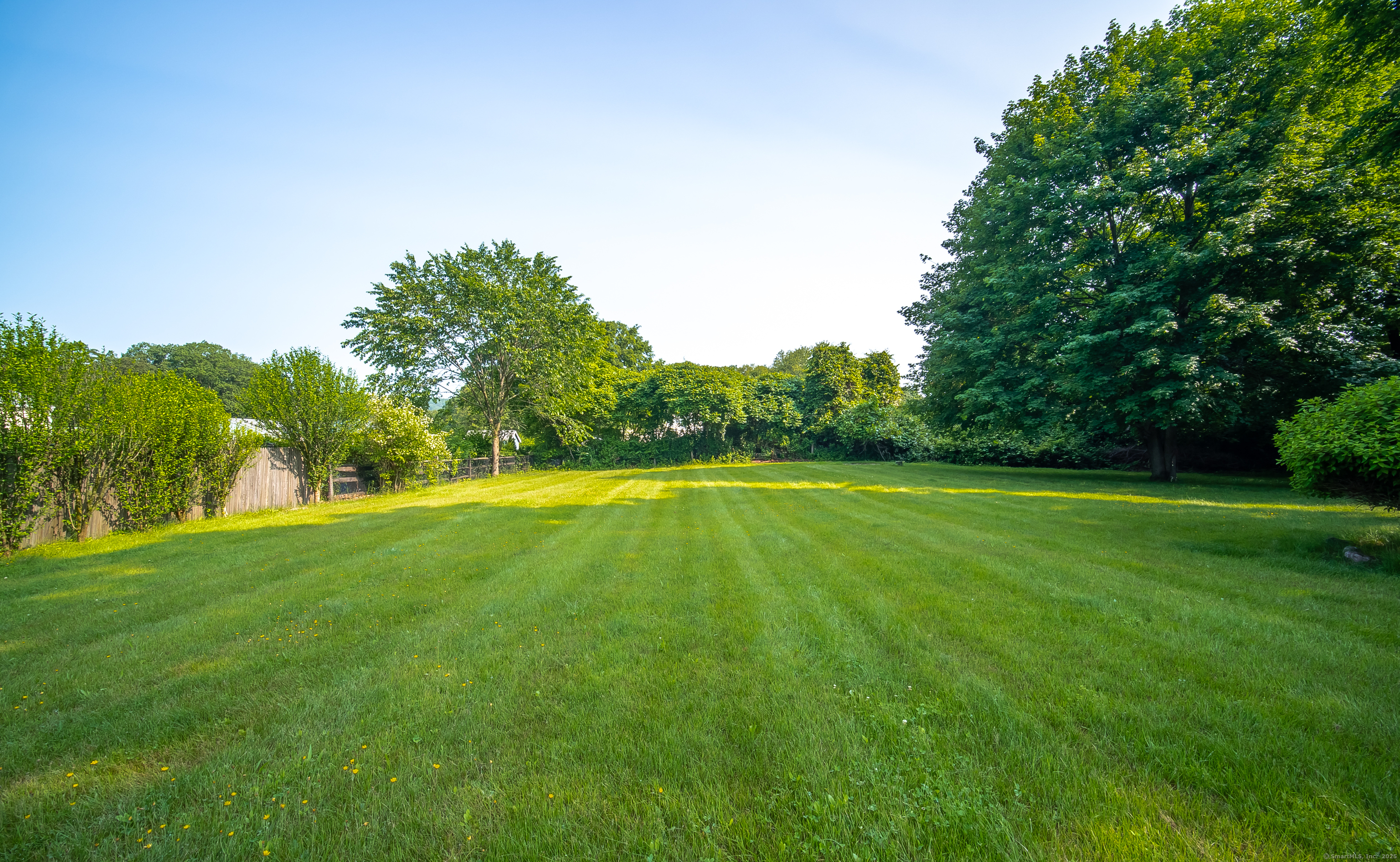 895 West Woods Road