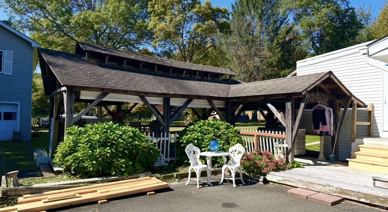 62 Old Hawleyville Road