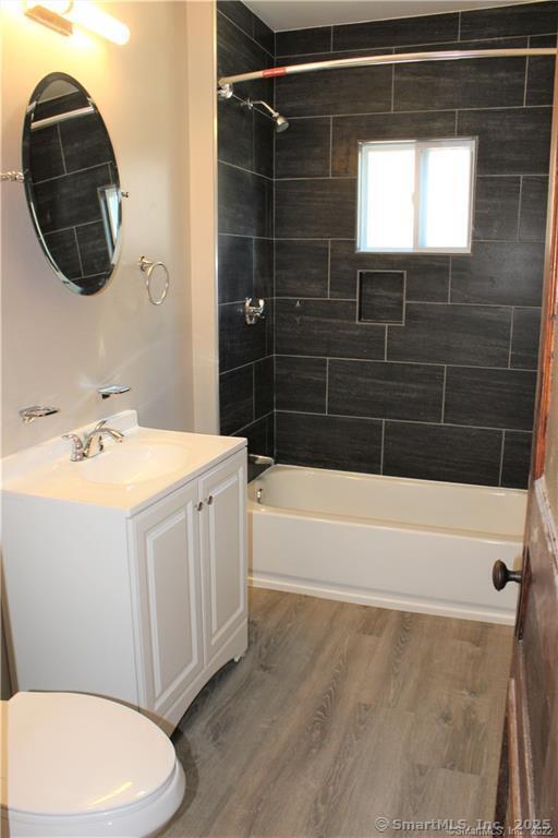 New Britain, Connecticut 06051, United States, 2 Bedrooms Bedrooms, ,1 BathroomBathrooms,Residential,Active,184091