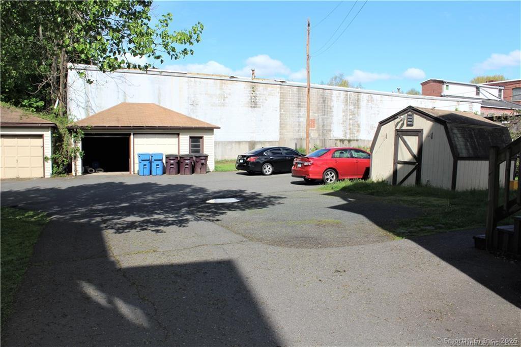 New Britain, Connecticut 06051, United States, 2 Bedrooms Bedrooms, ,1 BathroomBathrooms,Residential,Active,184091