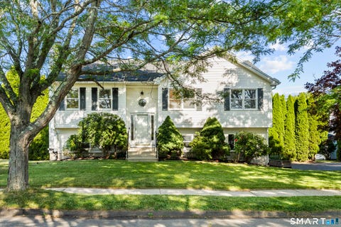 Photo of 39 Joseph Lane, Hamden, CT 06514 (MLS # 24183857)