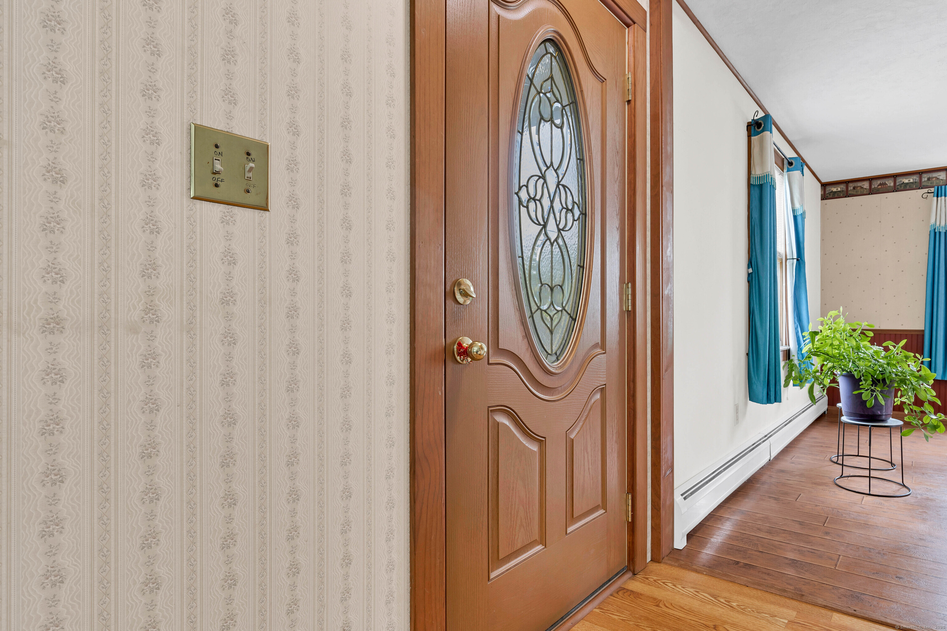 6 Lois Street, Norwich, Connecticut image 6