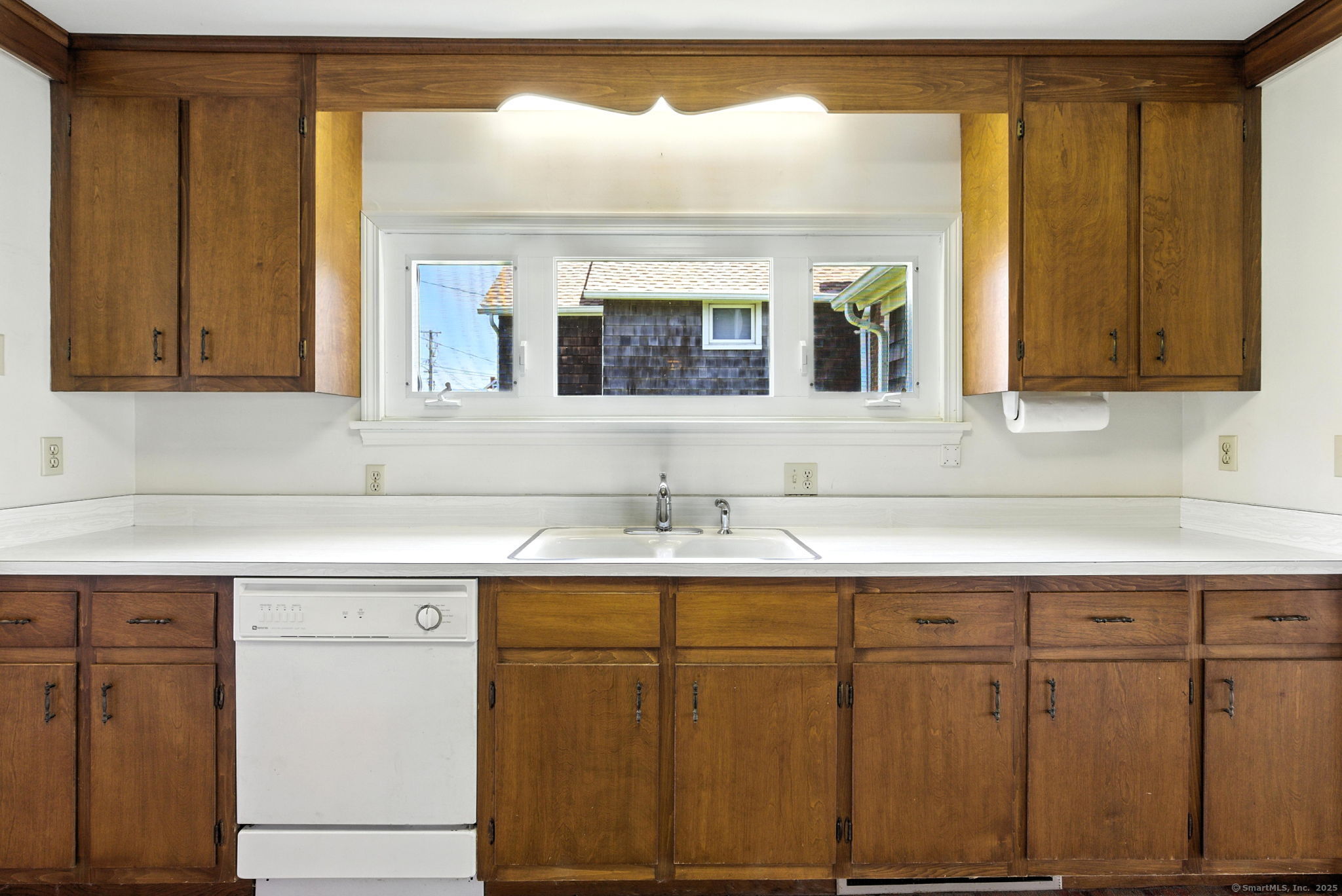 Westbrook, Connecticut 06498, United States, 3 Bedrooms Bedrooms, ,2 BathroomsBathrooms,Residential,Pending,152503