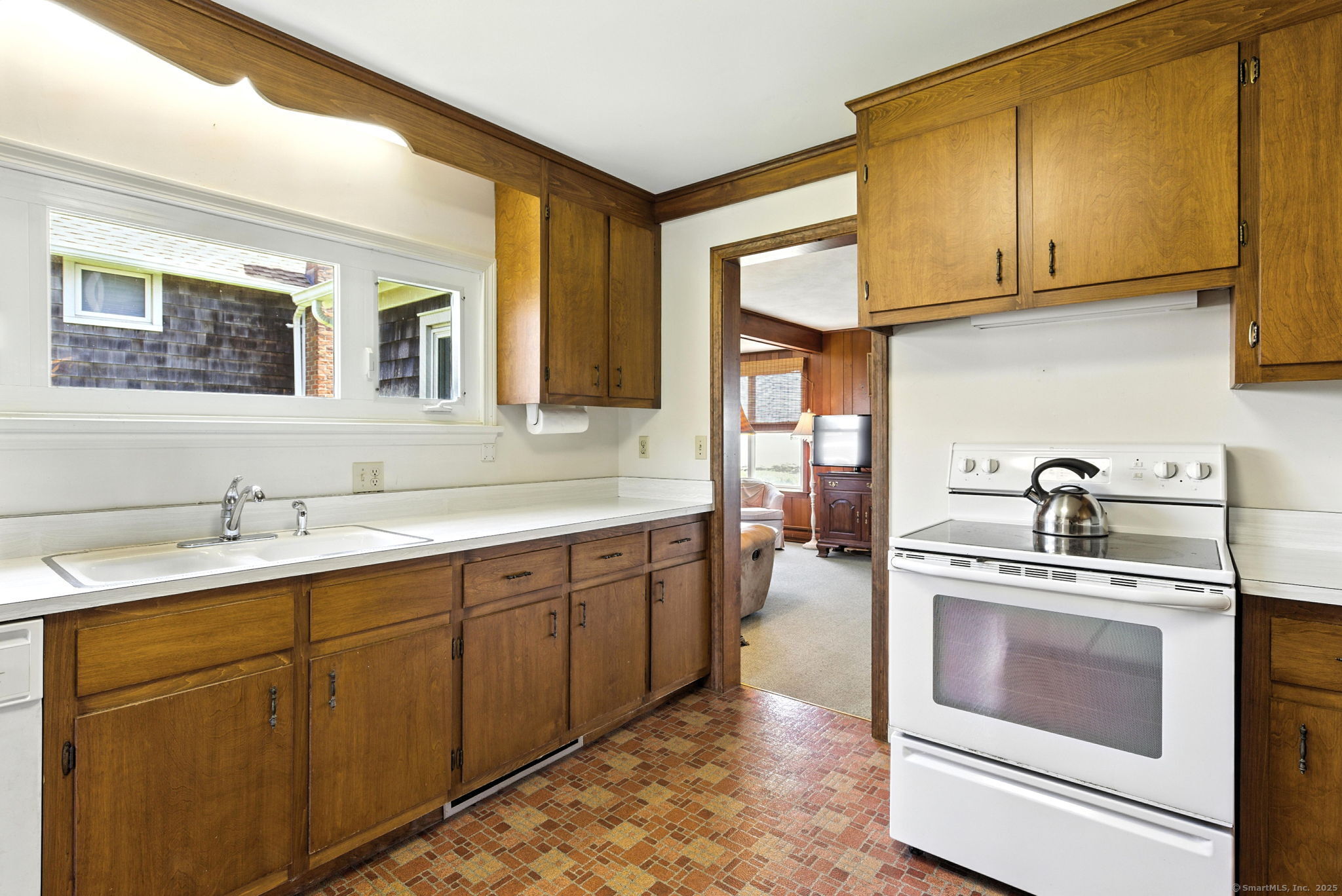 Westbrook, Connecticut 06498, United States, 3 Bedrooms Bedrooms, ,2 BathroomsBathrooms,Residential,Pending,152503