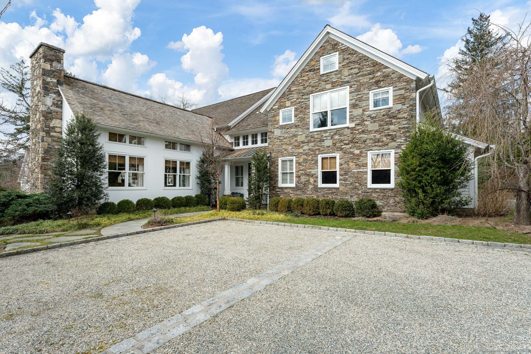 Property for Sale at 6 Stonybrook Road, Westport, Connecticut - Bedrooms: 6 
Bathrooms: 7.5 
Rooms: 16  - $4,799,999