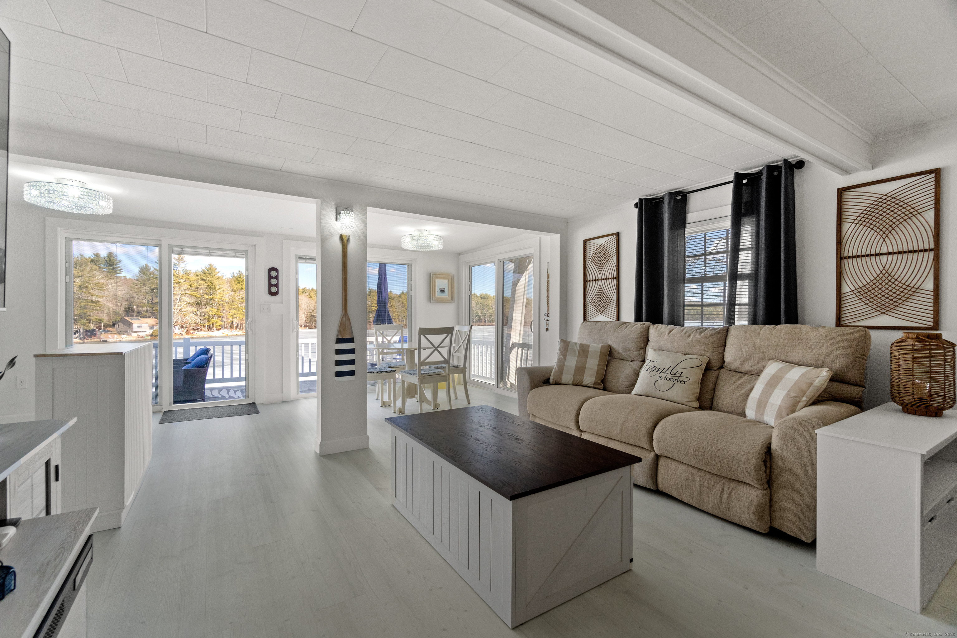 27 Bennett Circle, Voluntown, Connecticut image 4