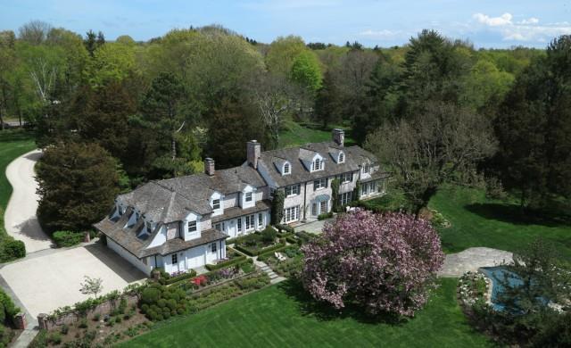 Photo 1 of 1024 Smith Ridge Road, New Canaan, Connecticut, $3,550,000, Web #: 99027655