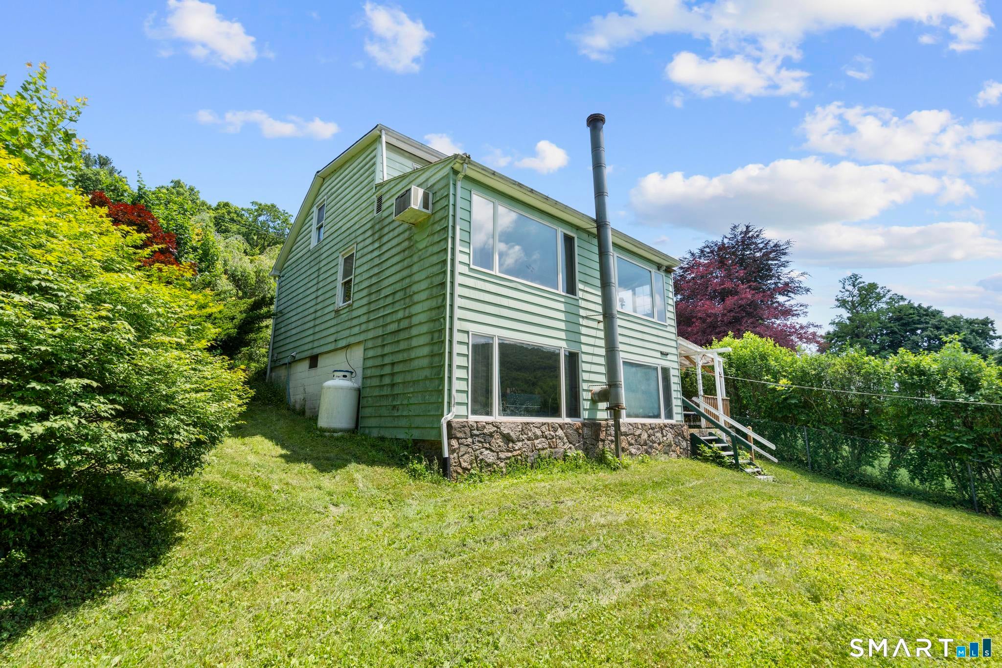 9 Lavelle Avenue