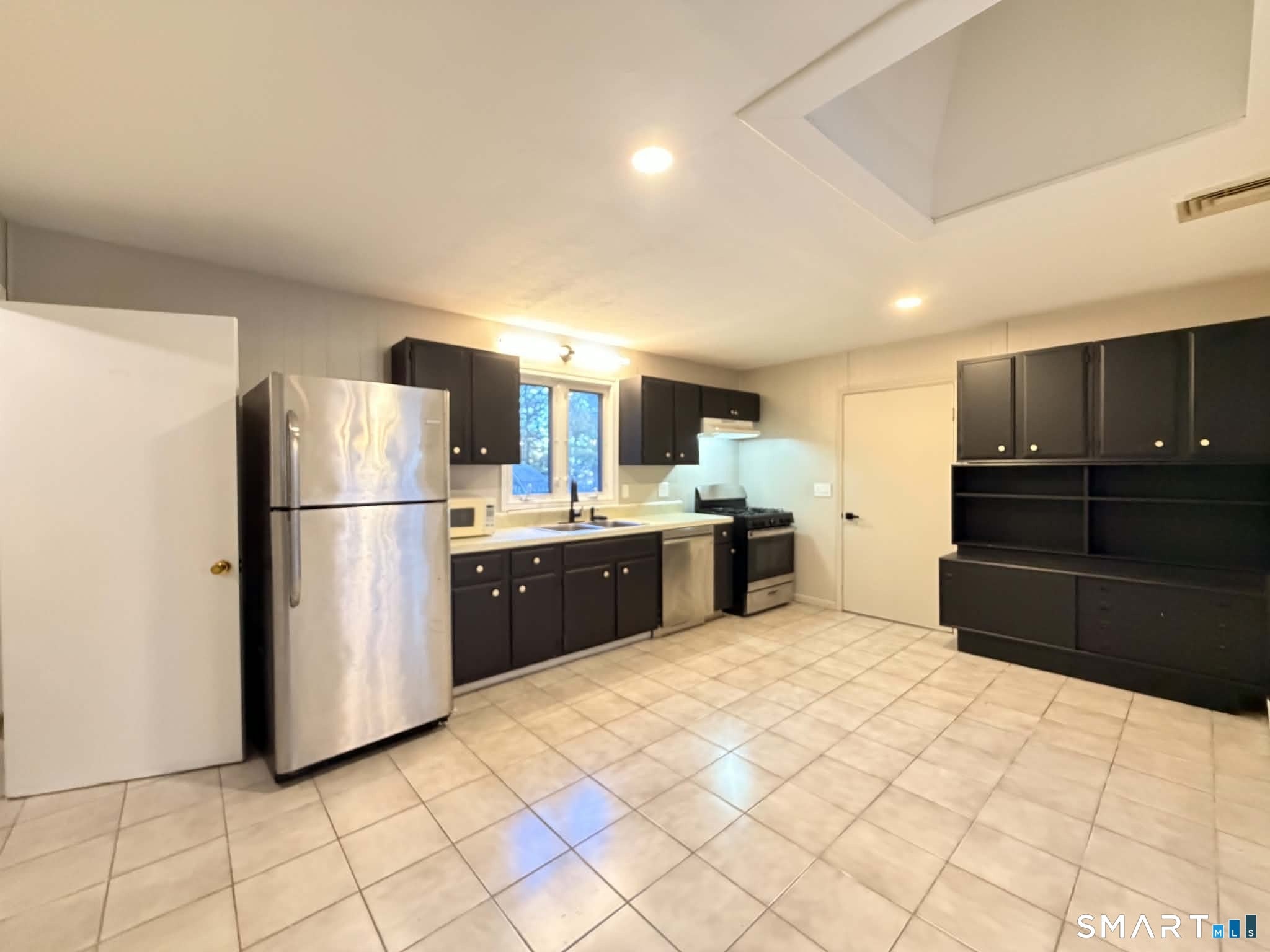 22 Pleasant Rise Rise A