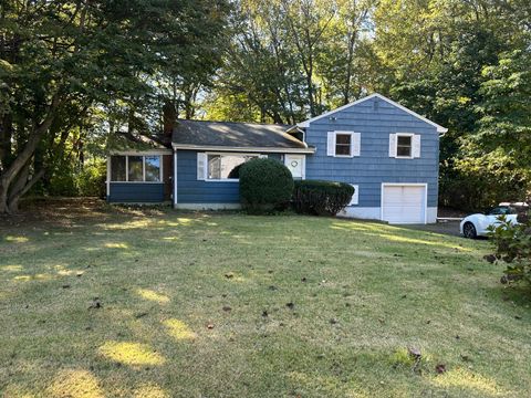 Apartment For Sale - 588 Summit Drive<br/> Orange, CT 06477