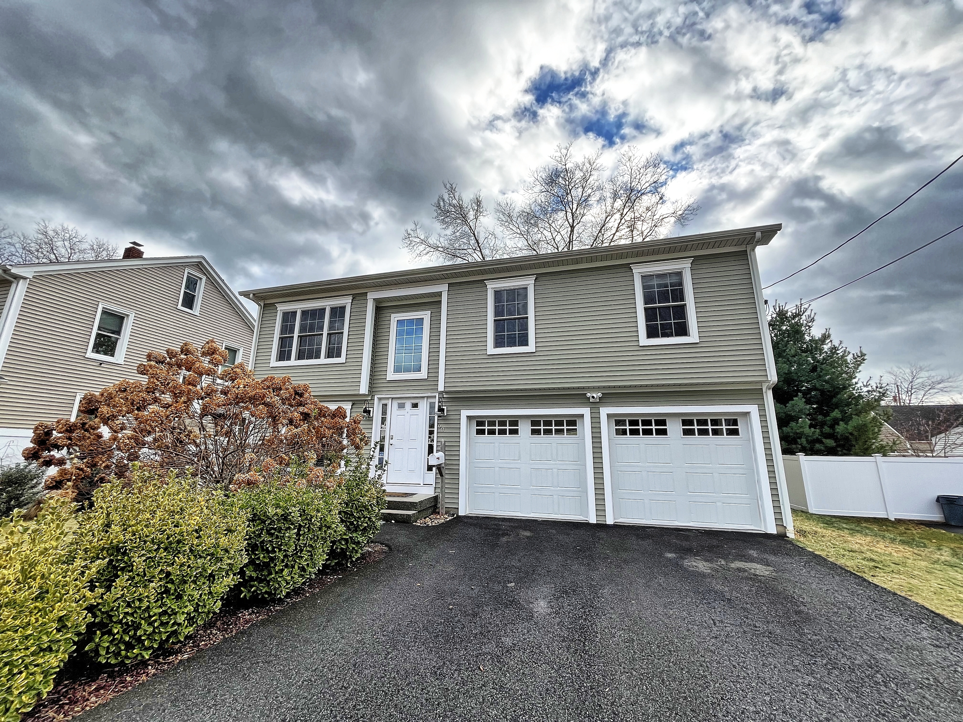 Rental Property at 60 Bray Avenue, Milford, Connecticut - Bedrooms: 4 
Bathrooms: 3 
Rooms: 7  - $3,950 MO.