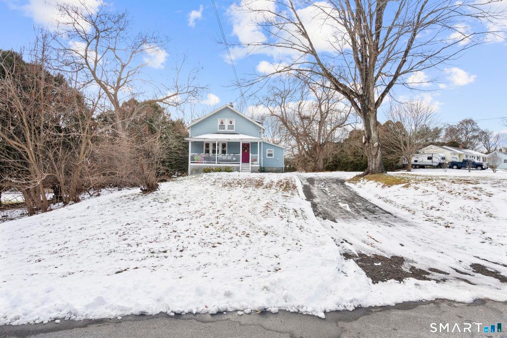 Photo of 14 Dalewood Drive, Norwich, CT 06360 (MLS # 24145533)