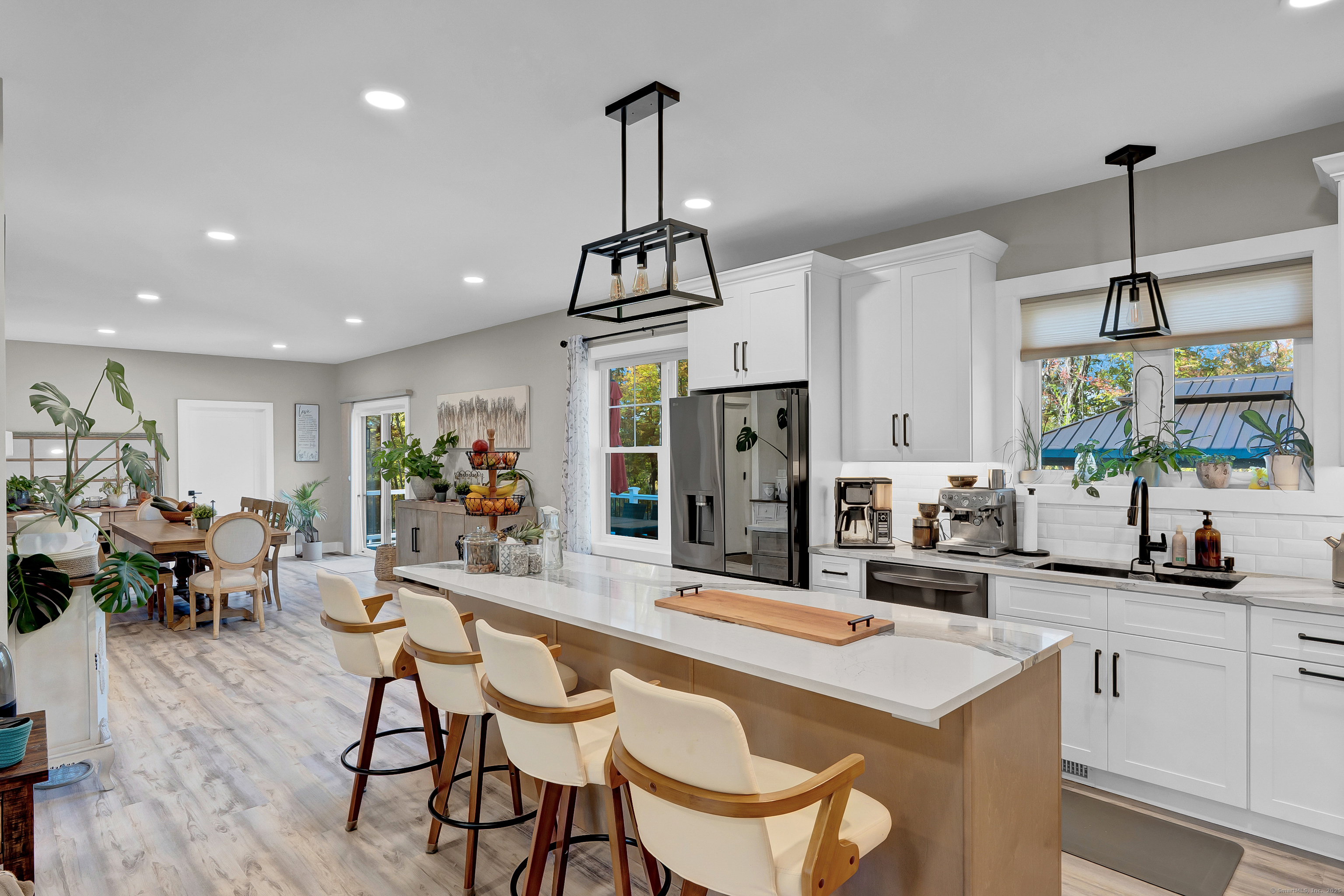 Burlington, Connecticut 06013, United States, 3 Bedrooms Bedrooms, ,5 BathroomsBathrooms,Residential,Active,230189