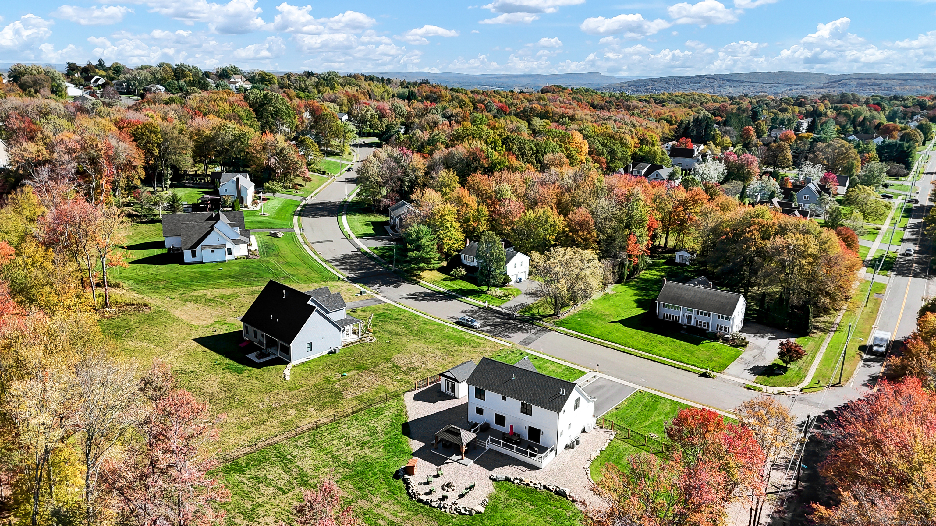Burlington, Connecticut 06013, United States, 3 Bedrooms Bedrooms, ,5 BathroomsBathrooms,Residential,Active,230189