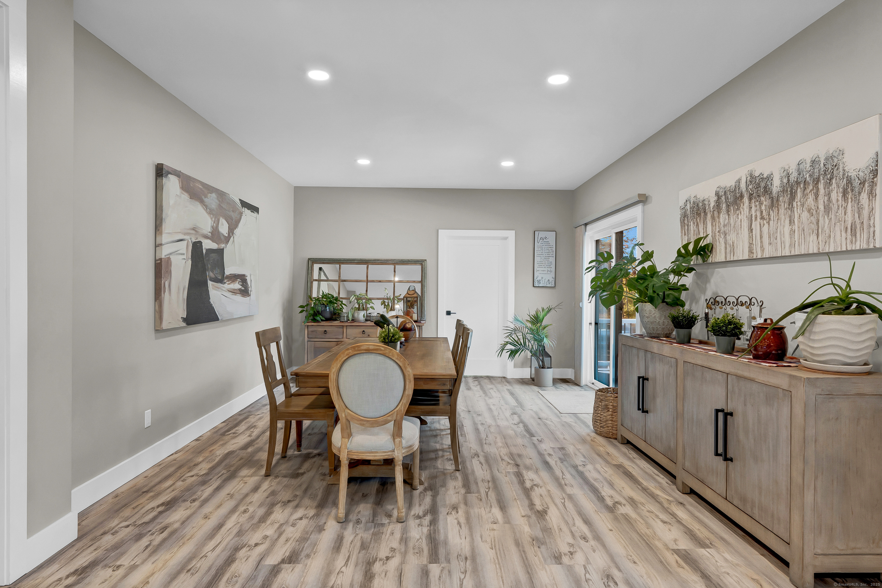 Burlington, Connecticut 06013, United States, 3 Bedrooms Bedrooms, ,5 BathroomsBathrooms,Residential,Active,230189