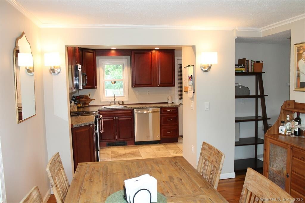 1512 Willard Avenue, Newington, Connecticut image 12