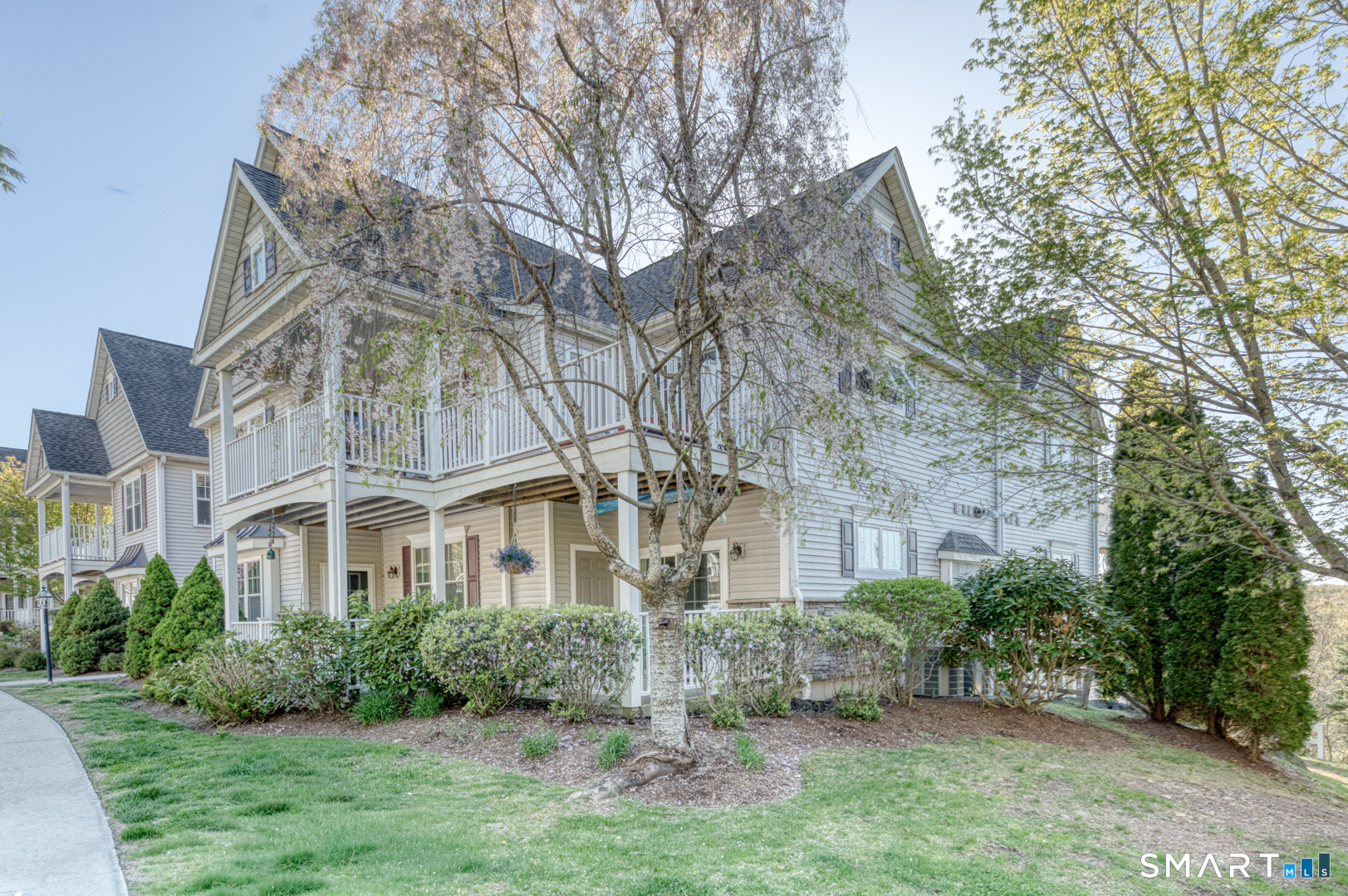 95 South Ridge Lane E201