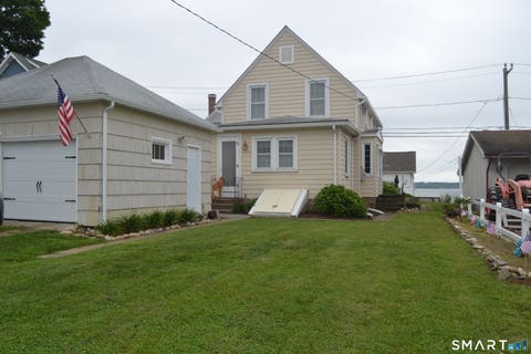 Photo of 110 Columbus Avenue, East Lyme, CT 06357 (MLS # 24194787)
