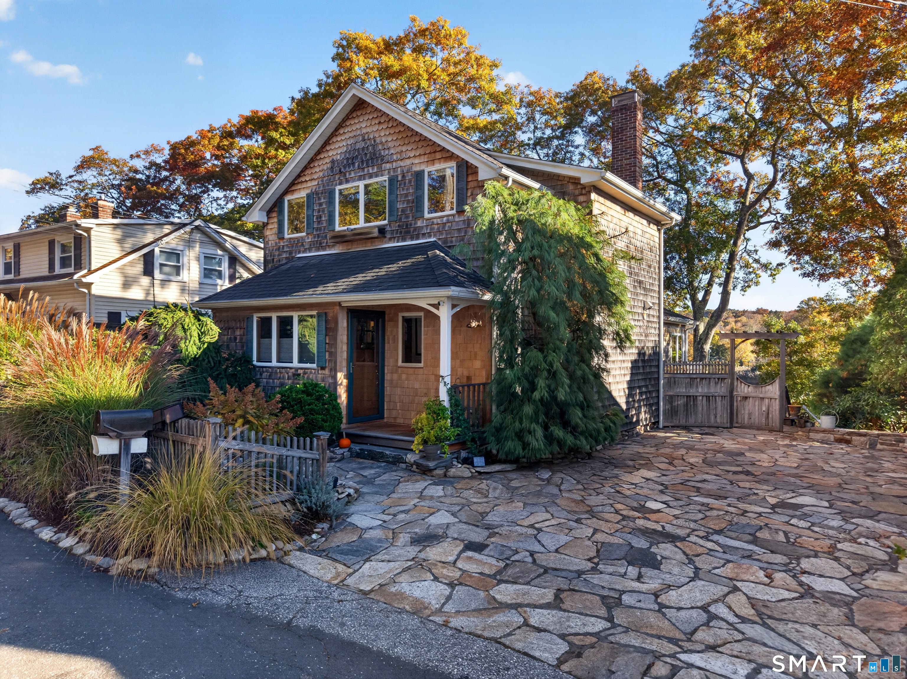 11 Summit Avenue
