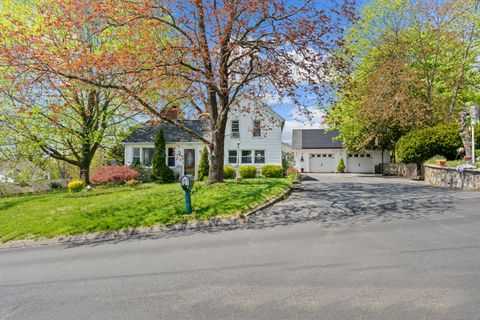 Single Family Residence in Derby CT 80 Sentinel Hill Road.jpg