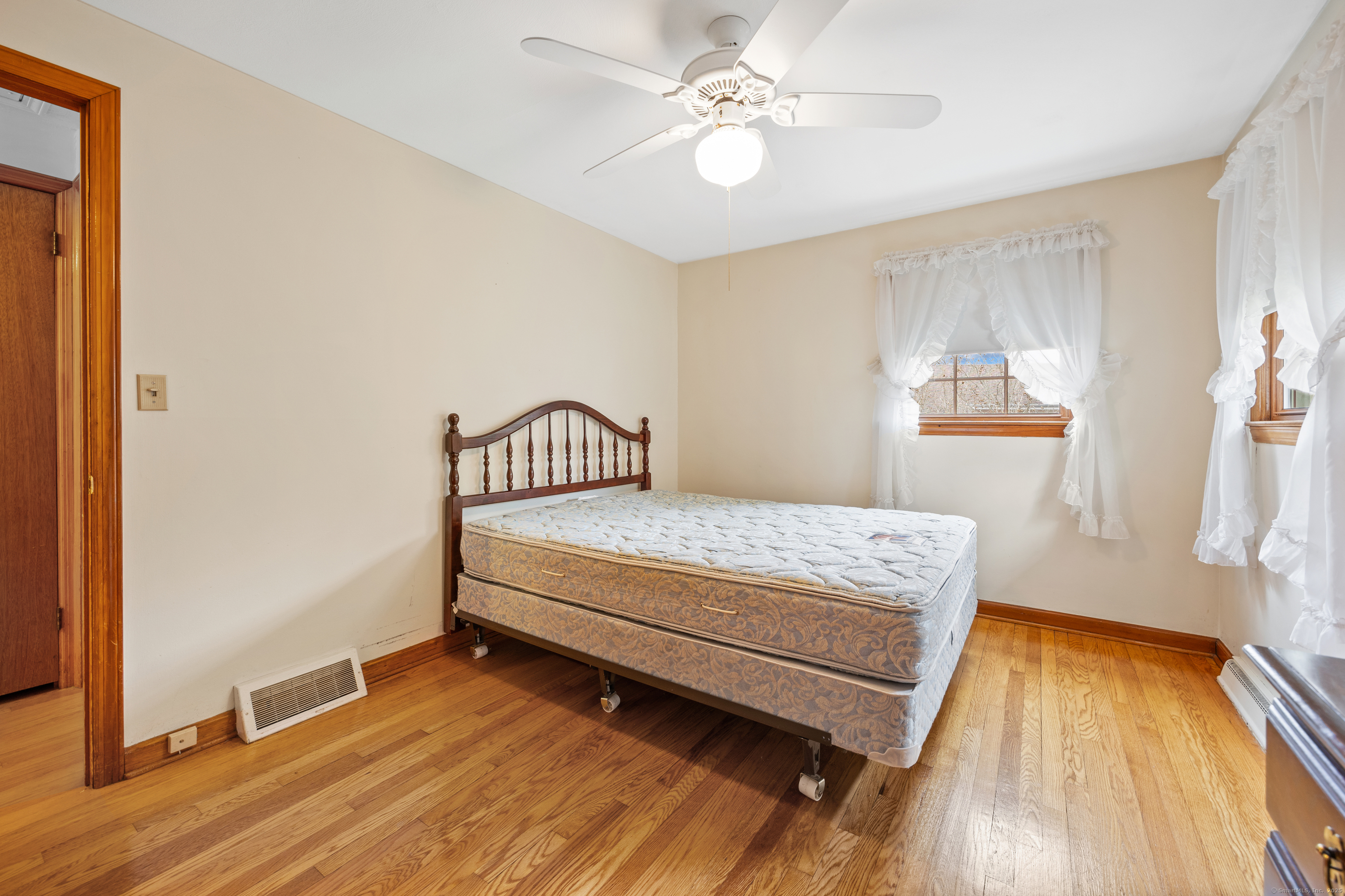 37 Country Way, North Haven, Connecticut image 16