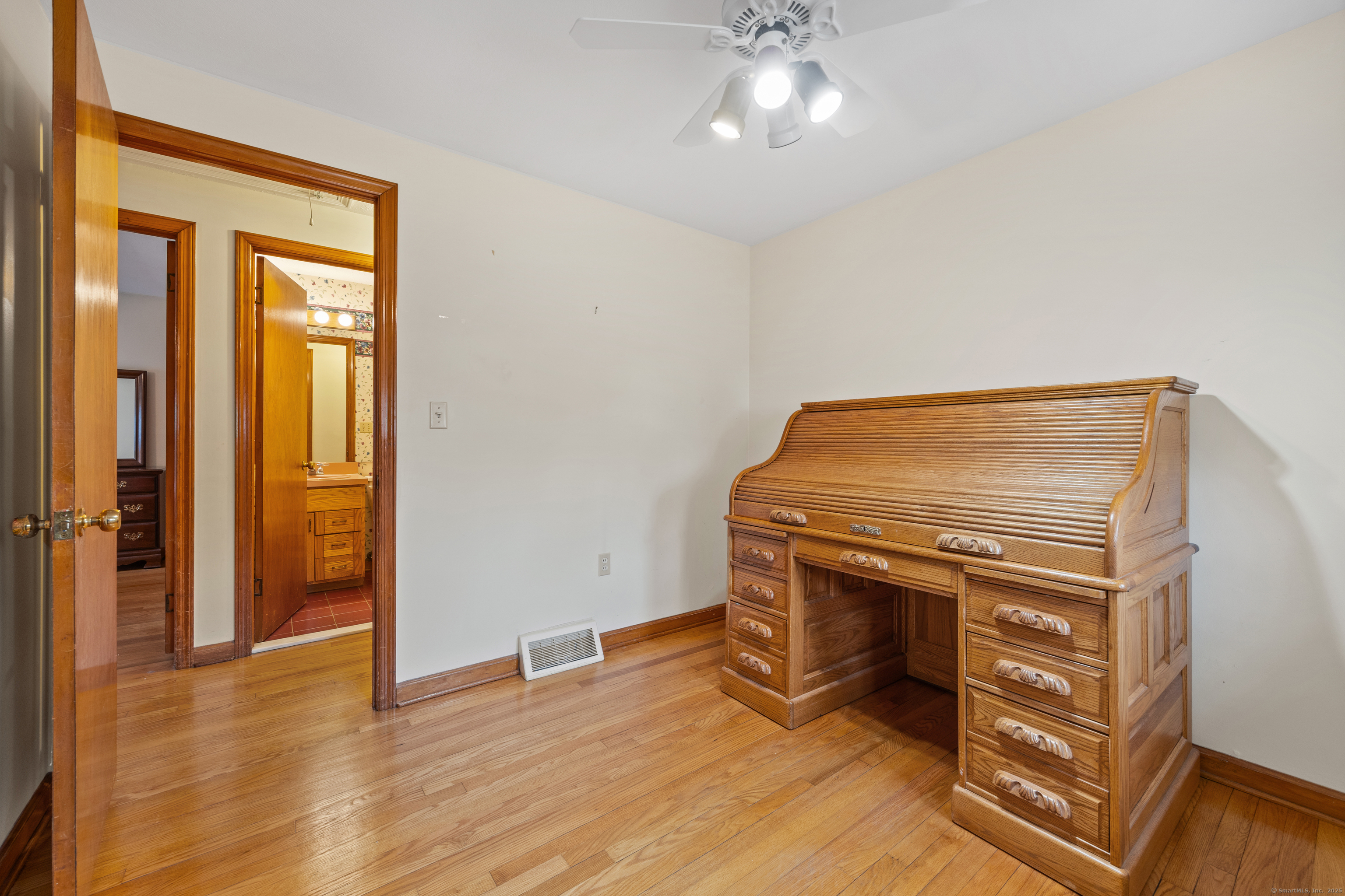 37 Country Way, North Haven, Connecticut image 14