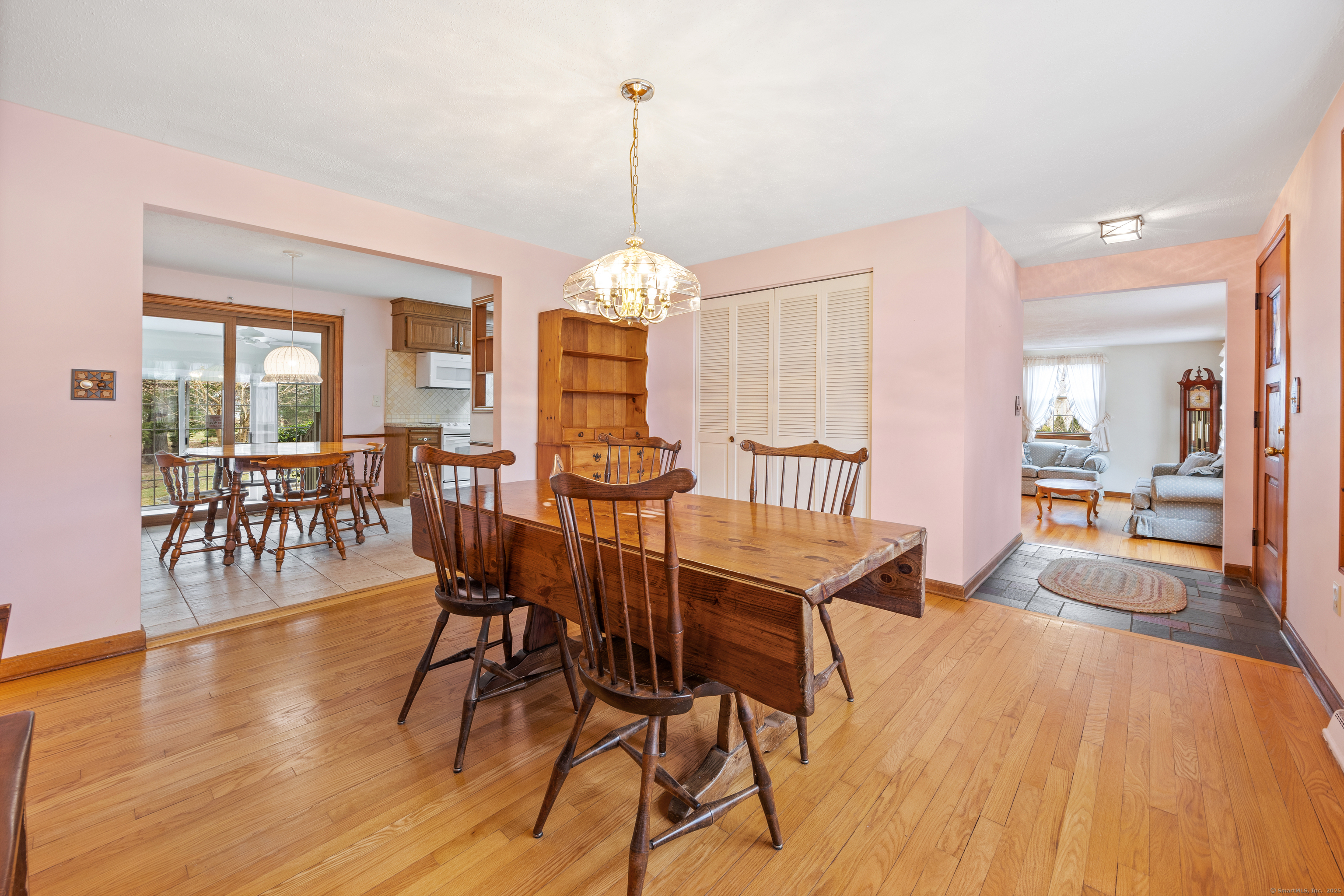 37 Country Way, North Haven, Connecticut image 9