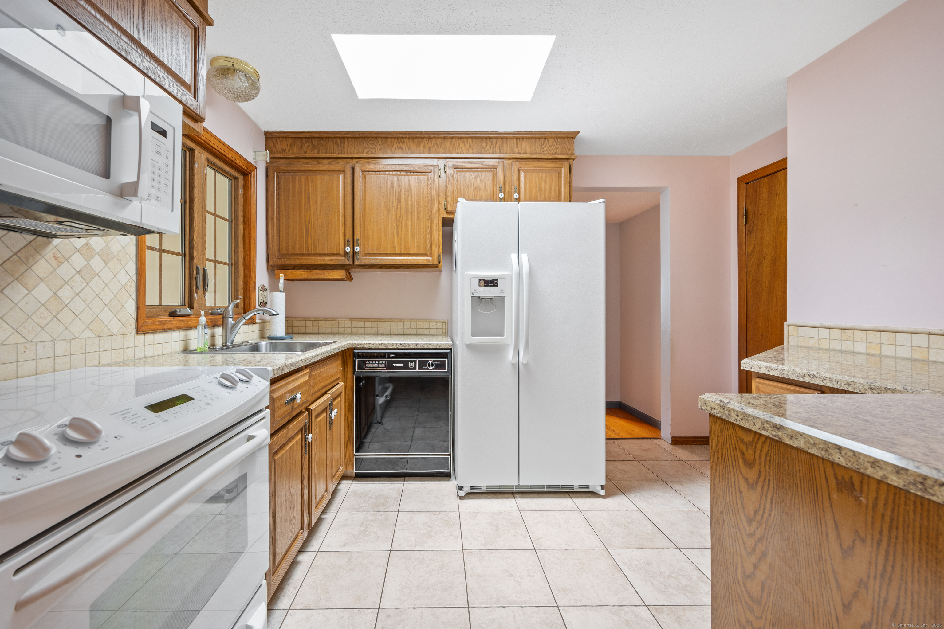 37 Country Way, North Haven, Connecticut image 11